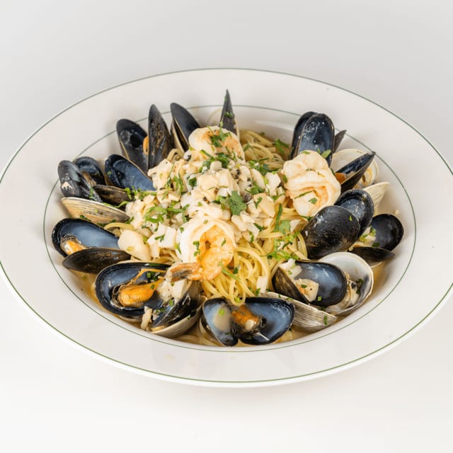 Mariscada Ajillo.